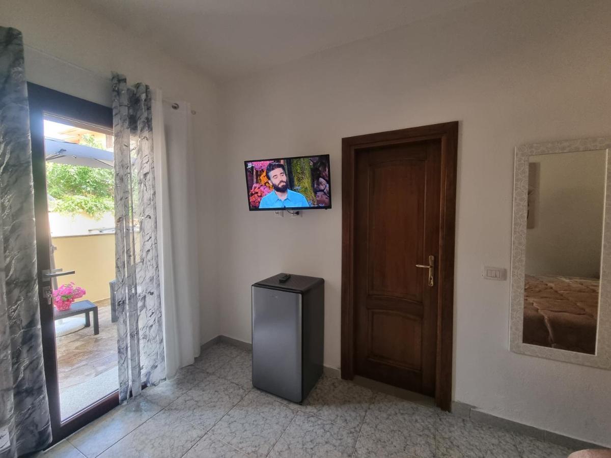 Il Giglio Del Mare Bed and Breakfast La Caletta Εξωτερικό φωτογραφία